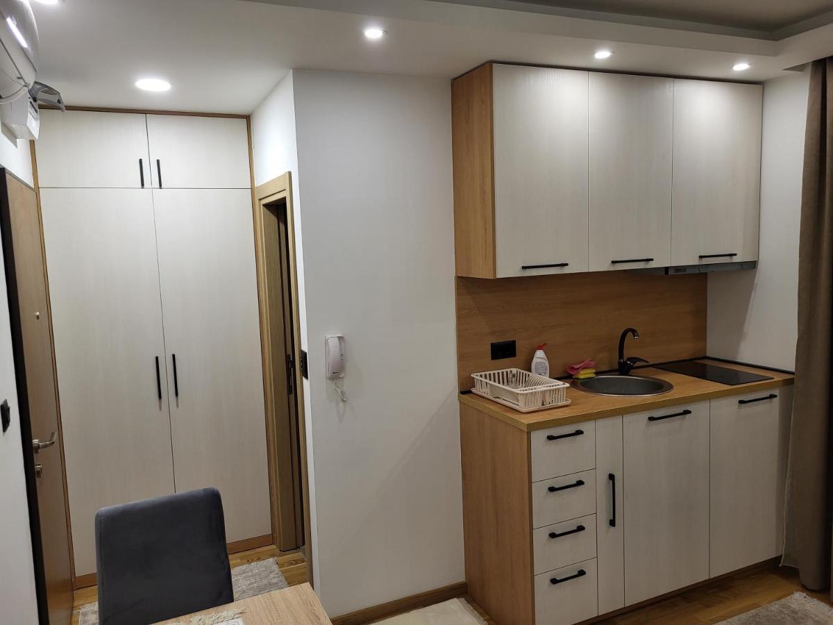 Lux Apartmani Bajova Цетинє Екстер'єр фото