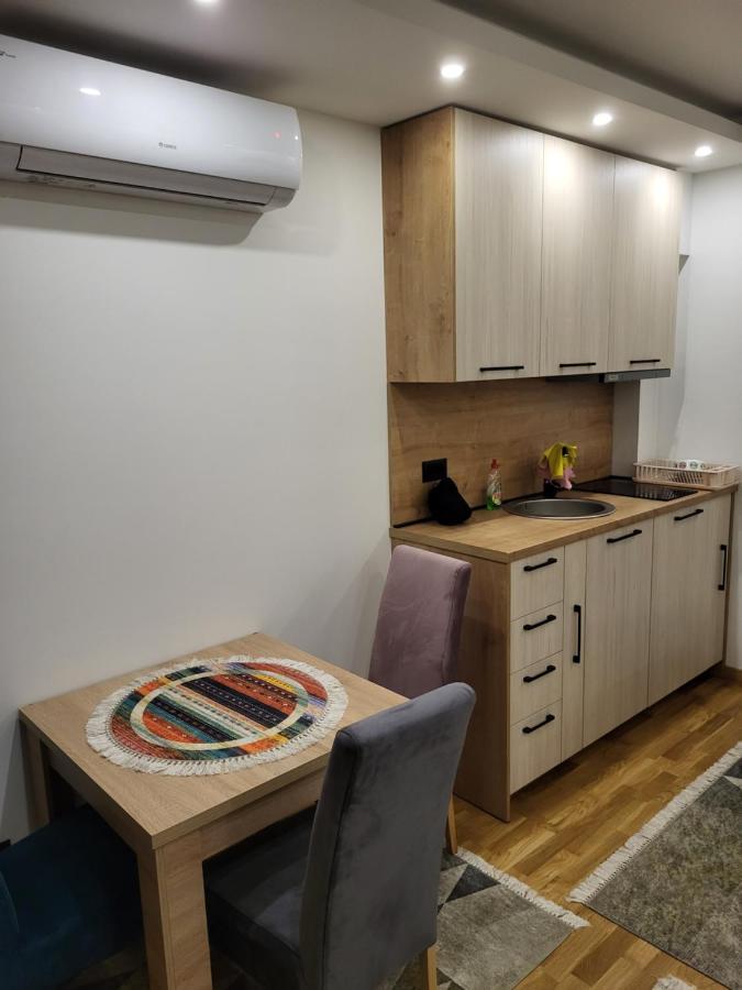 Lux Apartmani Bajova Цетинє Екстер'єр фото