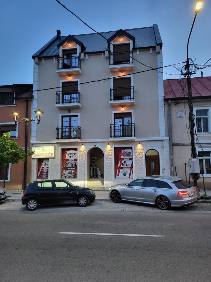 Lux Apartmani Bajova Цетинє Екстер'єр фото