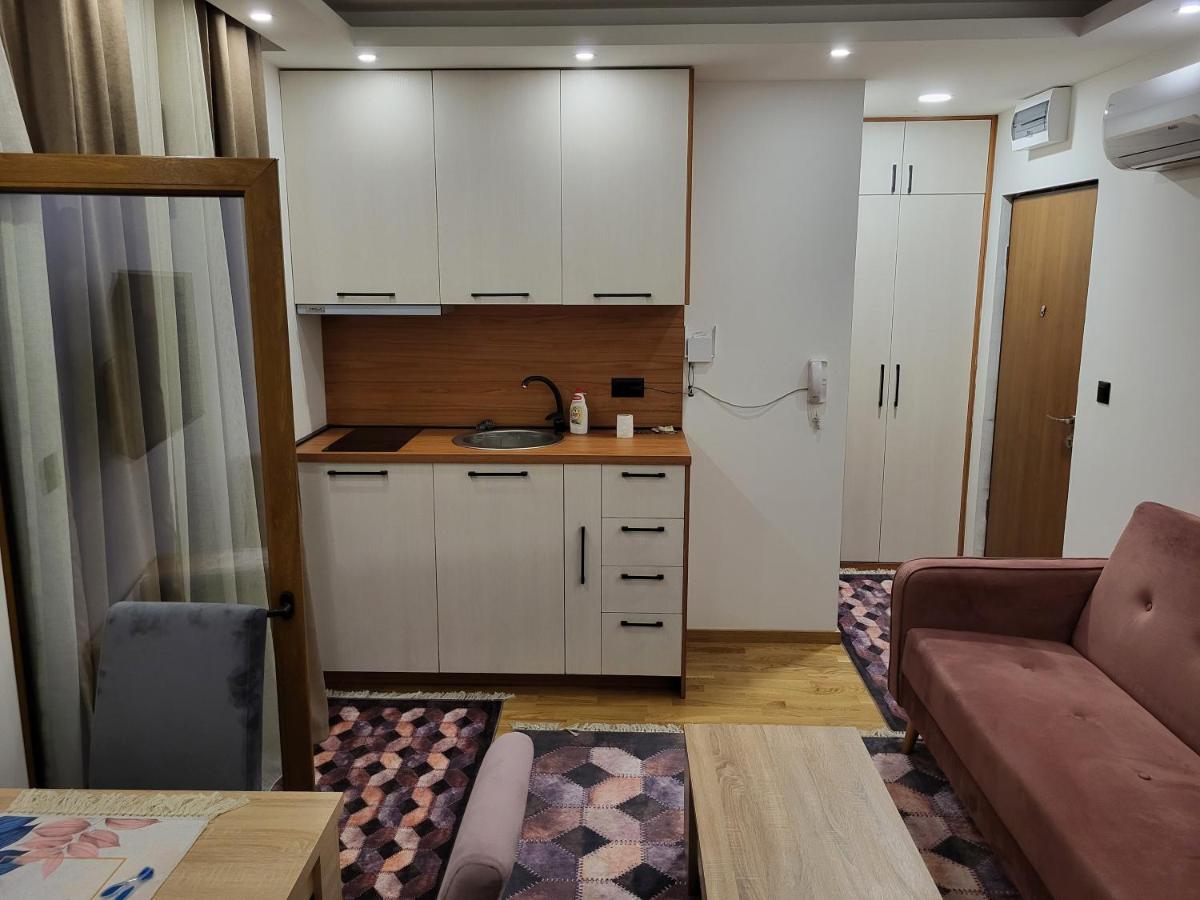 Lux Apartmani Bajova Цетинє Екстер'єр фото